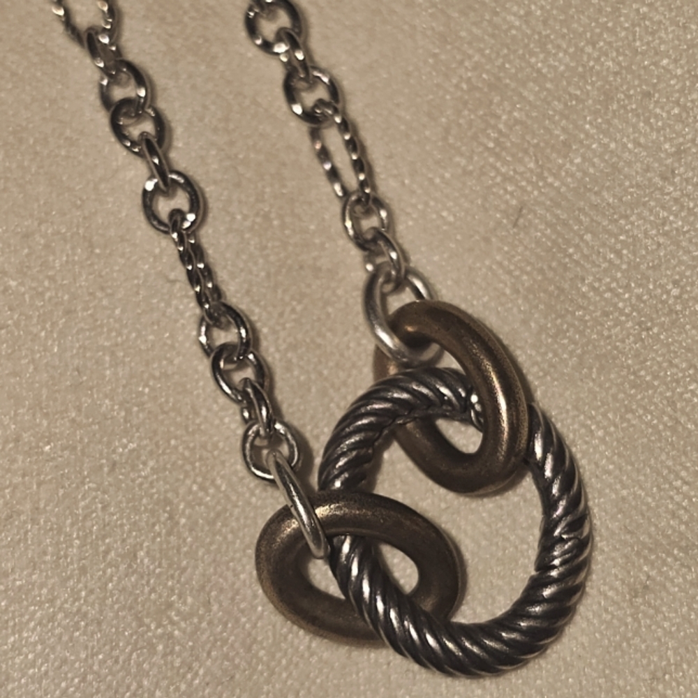 NWOT James Avery Oval Twist 30” Charm Necklace Nwot